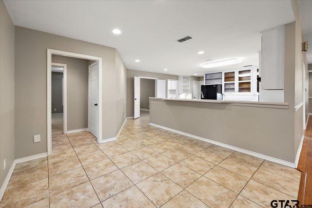 142 Parrish St, Rusk, TX 75785