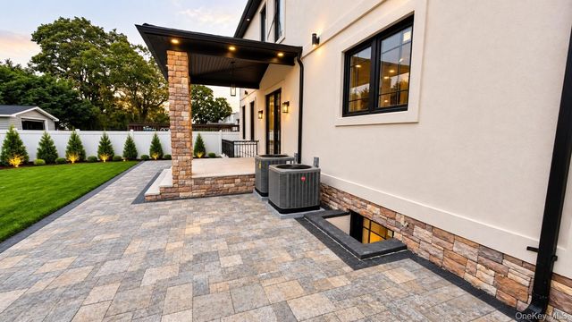 2520 Falcon Street, East Meadow, NY 11554
