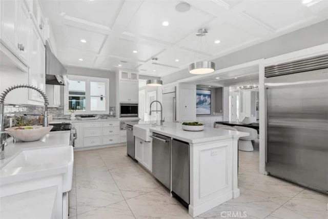 3212 Portofino Circle, Huntington Beach, CA 92649