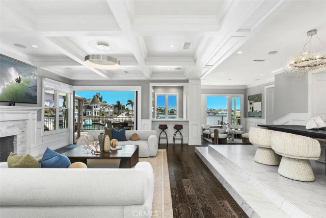 3212 Portofino Circle, Huntington Beach, CA 92649