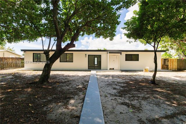3355 NW 180th St, Miami Gardens, FL 33056