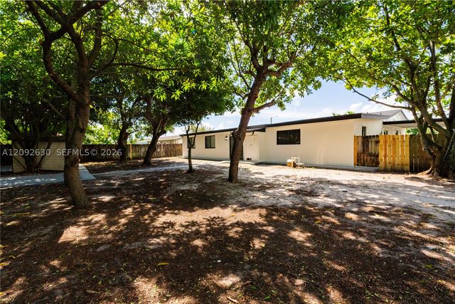 3355 NW 180th St, Miami Gardens, FL 33056