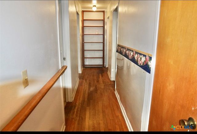 141 Jackson, Elgin, TX 78621
