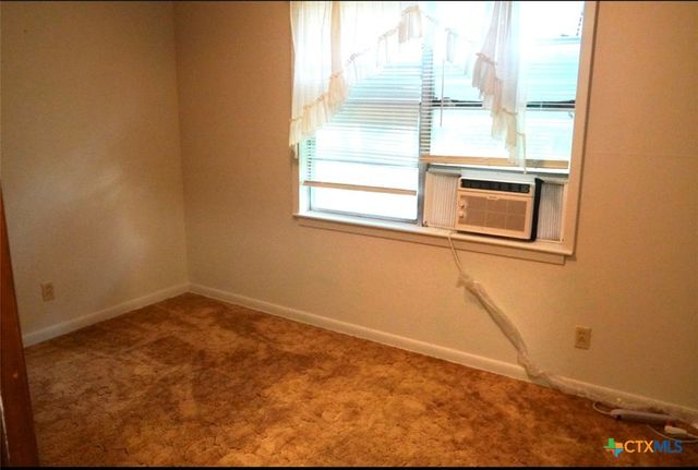141 Jackson, Elgin, TX 78621