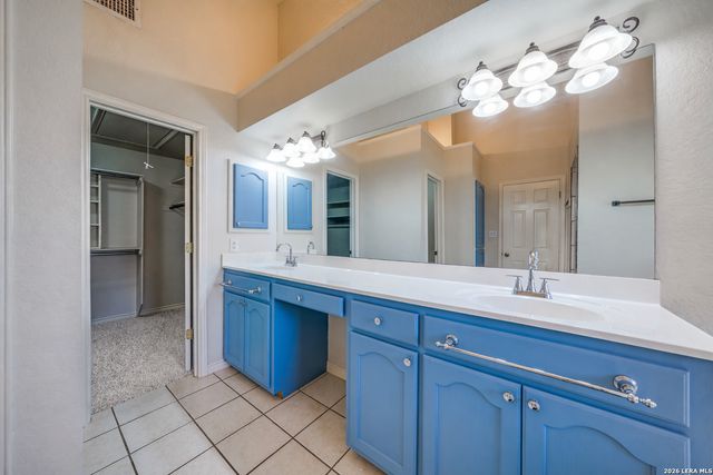 217 Hunters Dawn, La Vernia, TX 78121