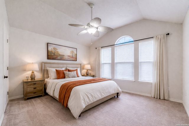 217 Hunters Dawn, La Vernia, TX 78121