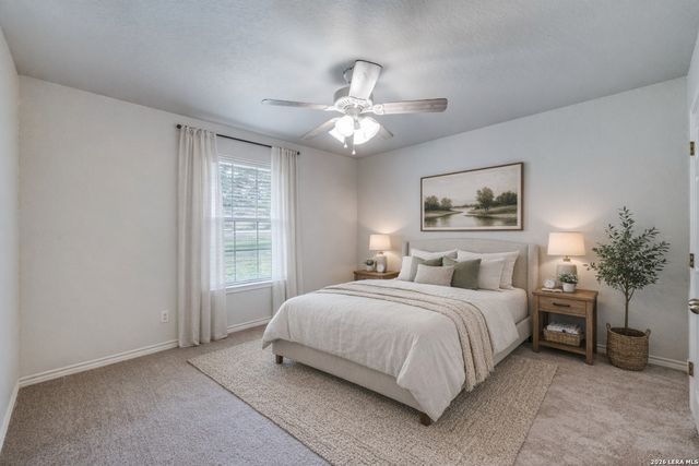 217 Hunters Dawn, La Vernia, TX 78121