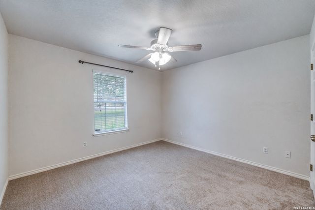 217 Hunters Dawn, La Vernia, TX 78121