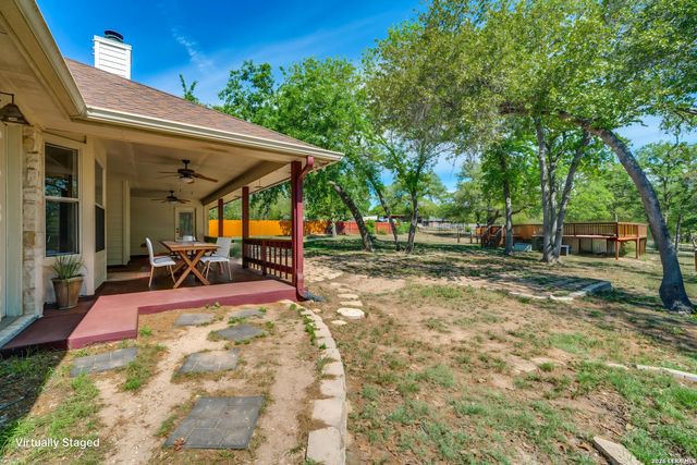 217 Hunters Dawn, La Vernia, TX 78121