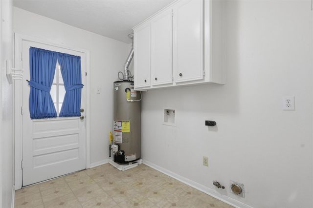5923 Pinewood Springs Drive, Houston, TX 77066