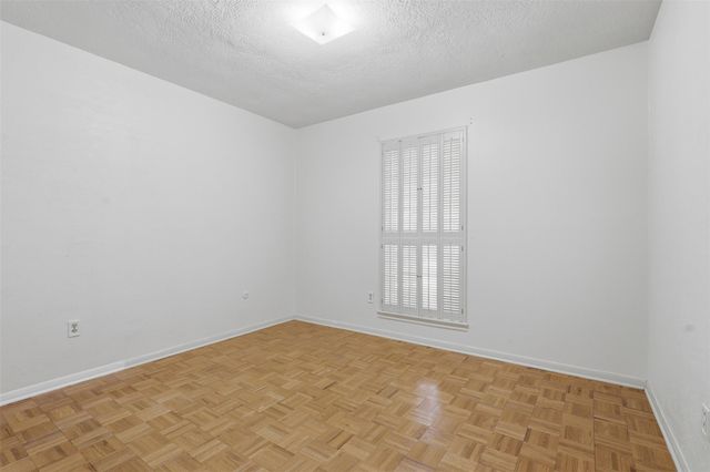 5923 Pinewood Springs Drive, Houston, TX 77066