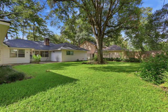 5923 Pinewood Springs Drive, Houston, TX 77066