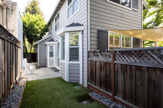 655 Roble Avenue, Menlo Park, CA 94025