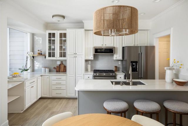 655 Roble Avenue, Menlo Park, CA 94025