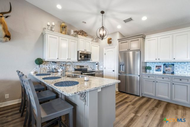 2848 Westview Drive, Canyon Lake, TX 78133