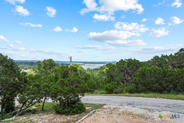 2848 Westview Drive, Canyon Lake, TX 78133