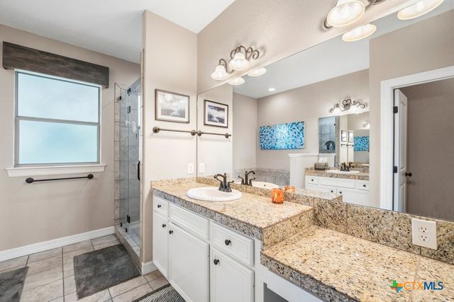 2848 Westview Drive, Canyon Lake, TX 78133