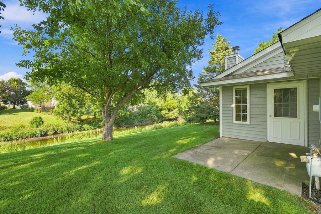 8554 Telford Lane N, Brooklyn Park, MN 55443 — photo 3