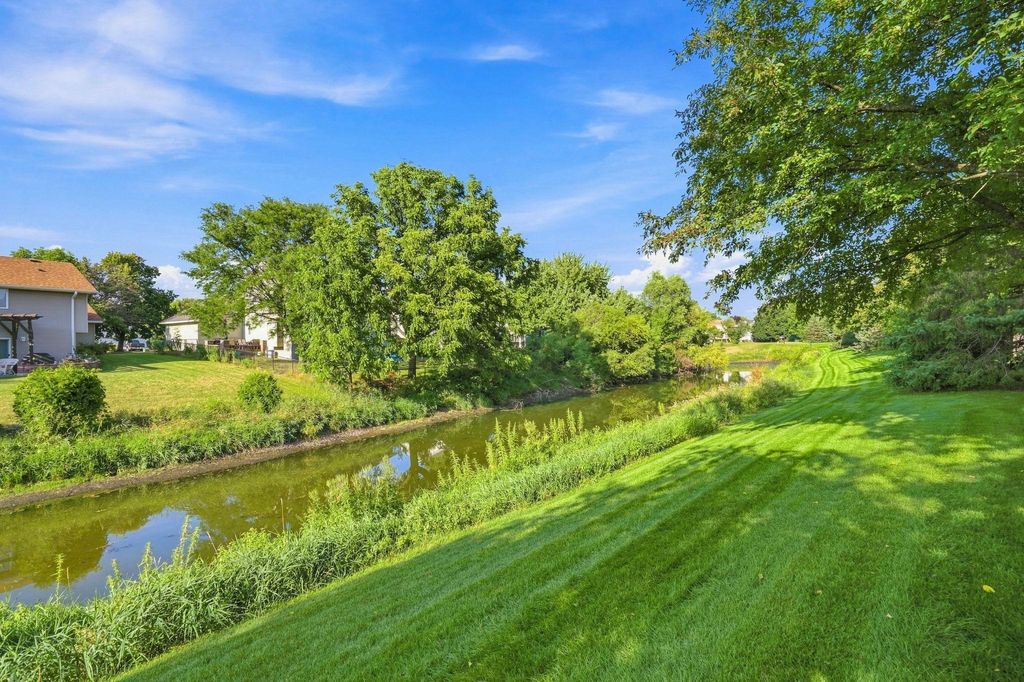 8554 Telford Lane N, Brooklyn Park, MN 55443 — photo 4