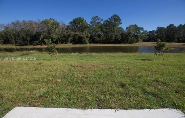 8004 Spice CT, La Belle, FL 33935