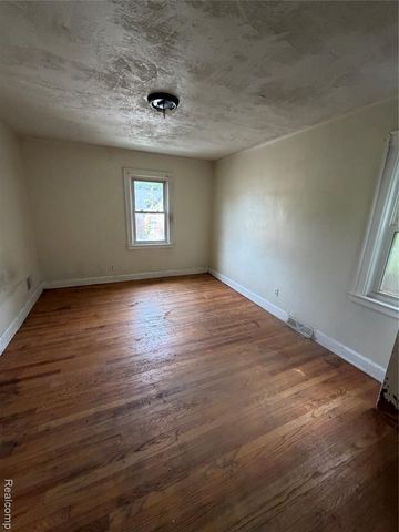 14901 Sorrento Street, Detroit, MI 48227