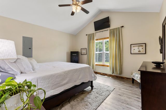 6655 Old Place Road SE, Winnabow, NC 28479