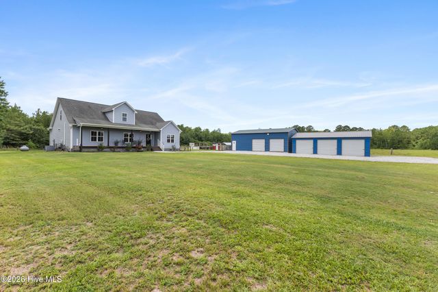 6655 Old Place Road SE, Winnabow, NC 28479