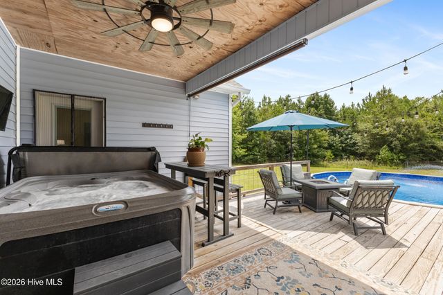 6655 Old Place Road SE, Winnabow, NC 28479