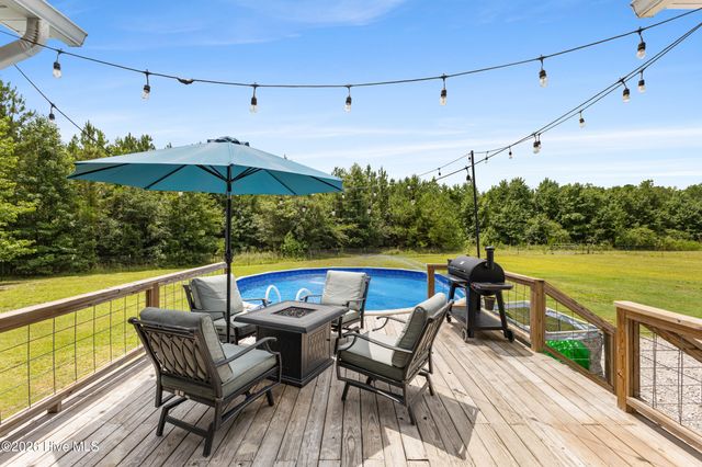 6655 Old Place Road SE, Winnabow, NC 28479