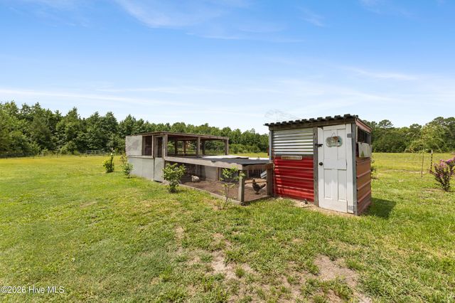 6655 Old Place Road SE, Winnabow, NC 28479