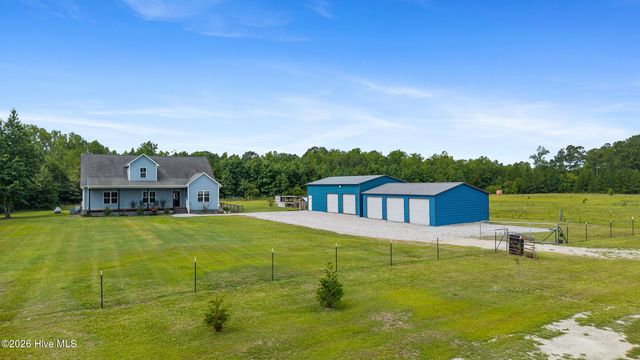 6655 Old Place Road SE, Winnabow, NC 28479
