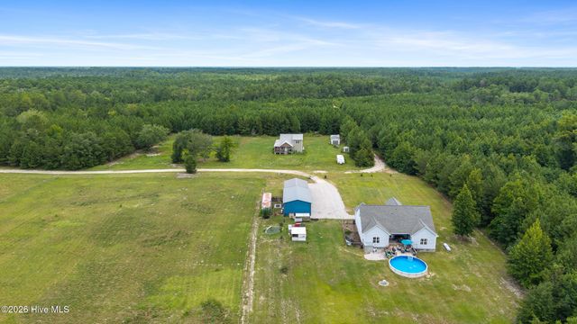 6655 Old Place Road SE, Winnabow, NC 28479