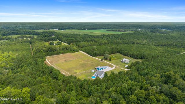 6655 Old Place Road SE, Winnabow, NC 28479