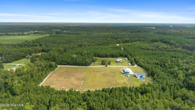 6655 Old Place Road SE, Winnabow, NC 28479