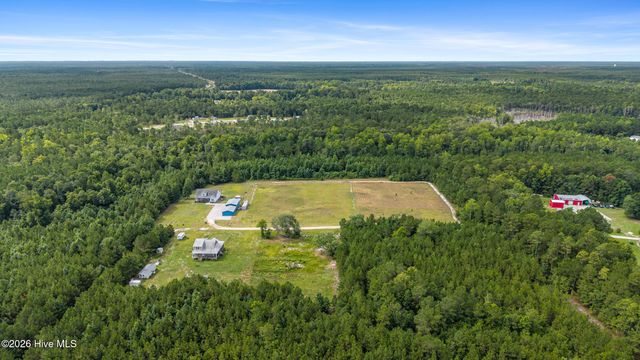 6655 Old Place Road SE, Winnabow, NC 28479