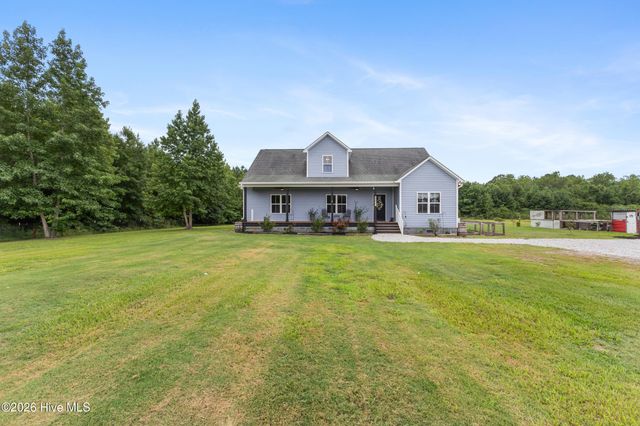 6655 Old Place Road SE, Winnabow, NC 28479