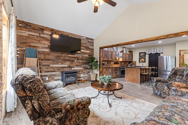 6655 Old Place Road SE, Winnabow, NC 28479