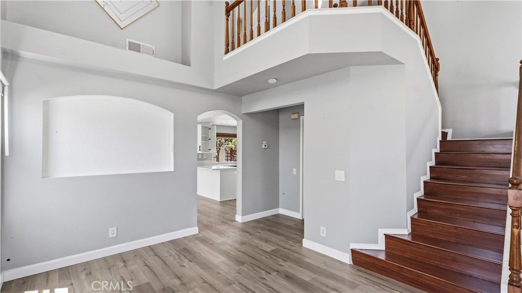 Image 12 of property listing at 3404 Lombardo Dr., Santa Ana, CA 92704