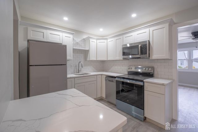 11 Alabama Court, Old Bridge, NJ 07747