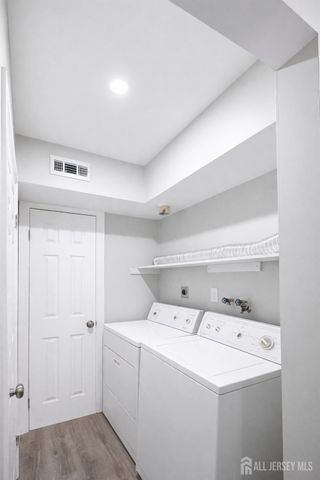 11 Alabama Court, Old Bridge, NJ 07747