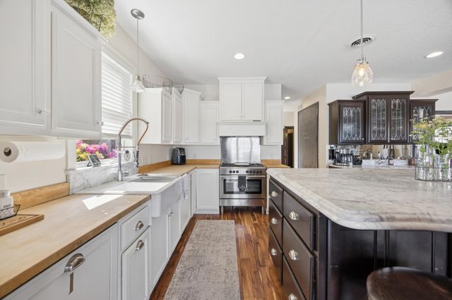 5060 Edgewater Drive, Mound, MN 55364