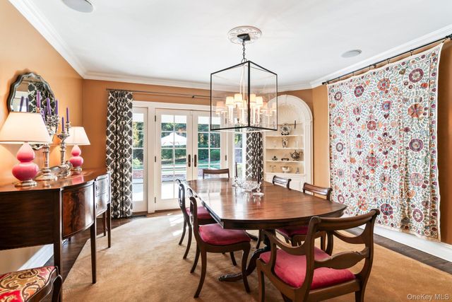 30 Underhill Road, Locust Valley, NY 11560