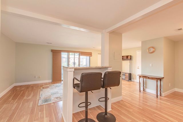 221 Oak Street 3-24, Brockton, MA 02301