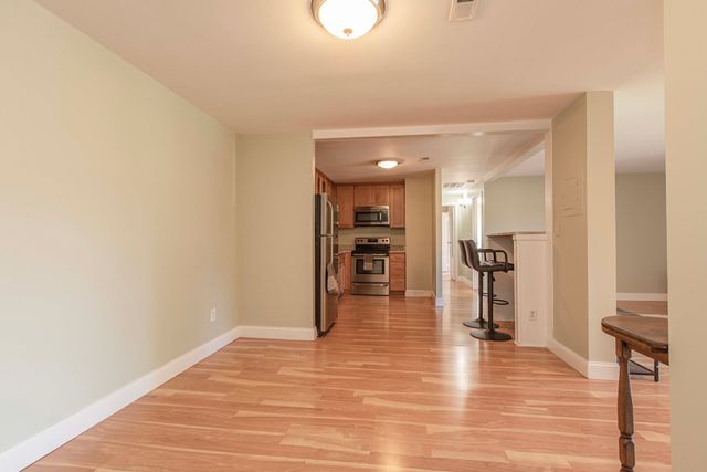 221 Oak Street 3-24, Brockton, MA 02301