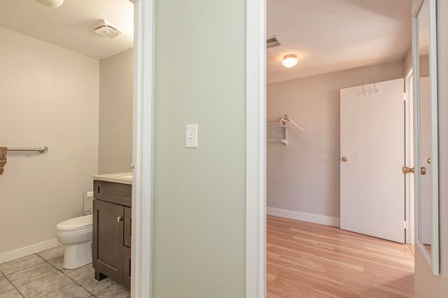 221 Oak Street 3-24, Brockton, MA 02301