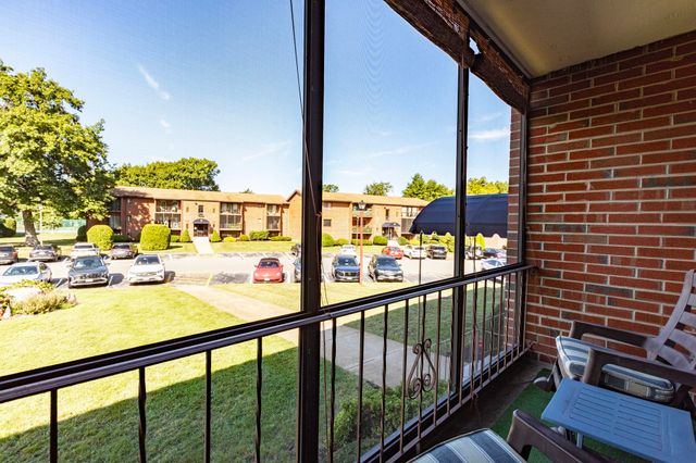 221 Oak Street 3-24, Brockton, MA 02301