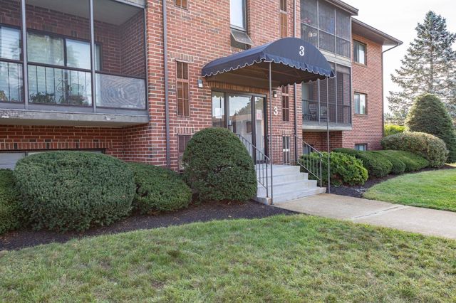 221 Oak Street 3-24, Brockton, MA 02301
