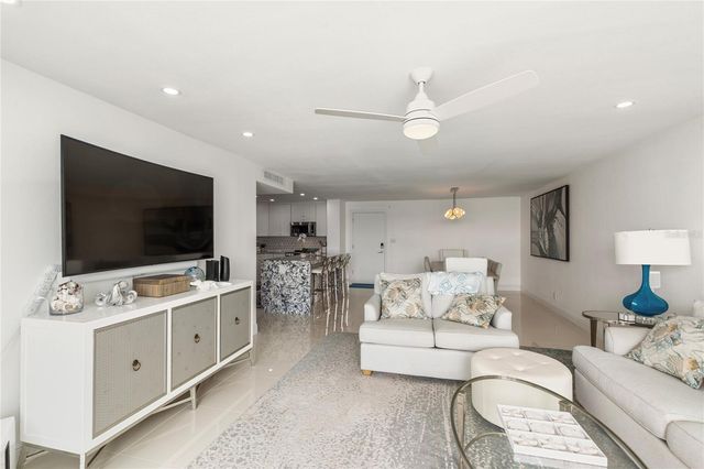 675 S GULFVIEW BOULEVARD 704, Clearwater, FL 33767