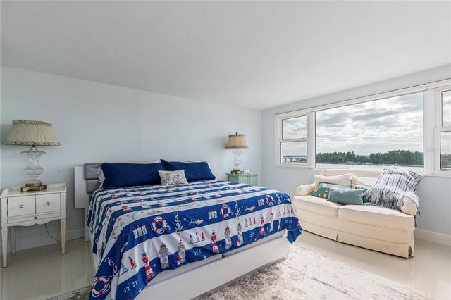 675 S GULFVIEW BOULEVARD 704, Clearwater, FL 33767