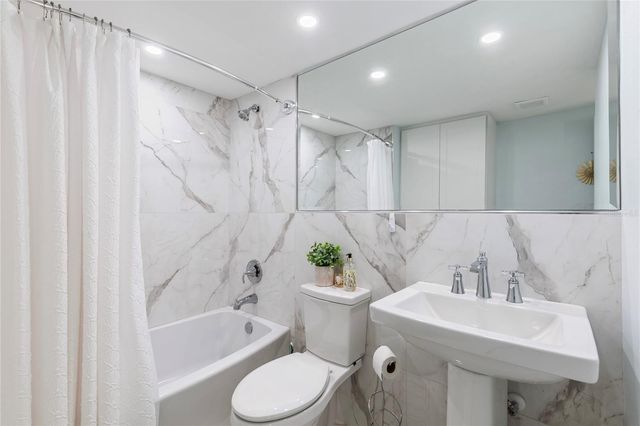 675 S GULFVIEW BOULEVARD 704, Clearwater, FL 33767